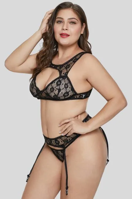 Black Lace Hollow-out Bust Plus Size Bralette Set