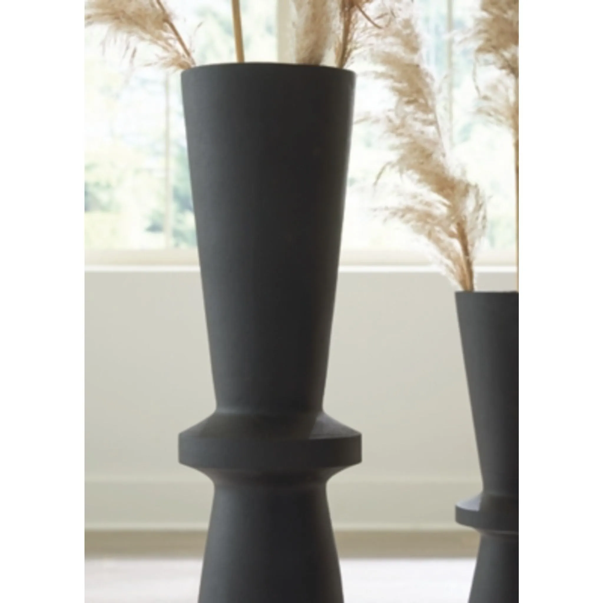 Collisten Vase