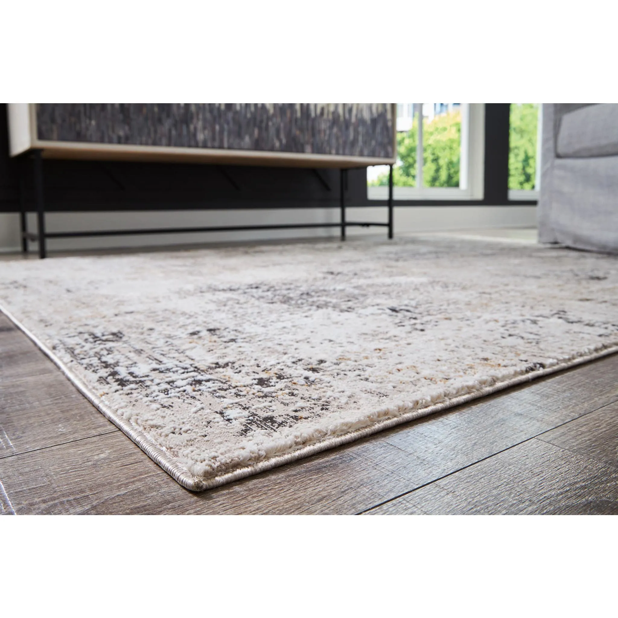 Elaning Area Rug