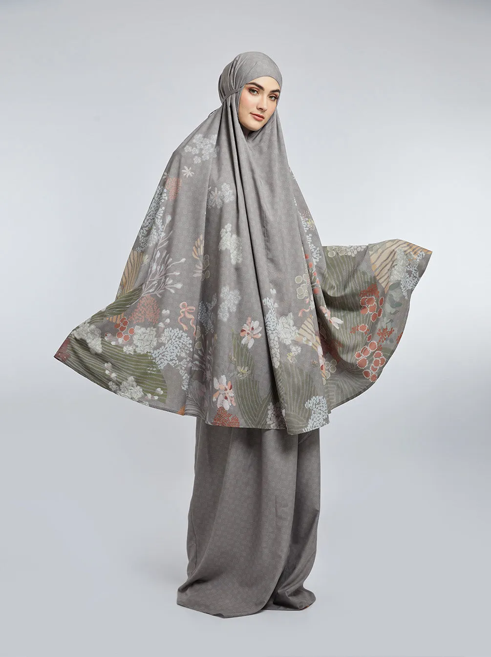 KIMMONIA PRAYER ROBE SHADOW